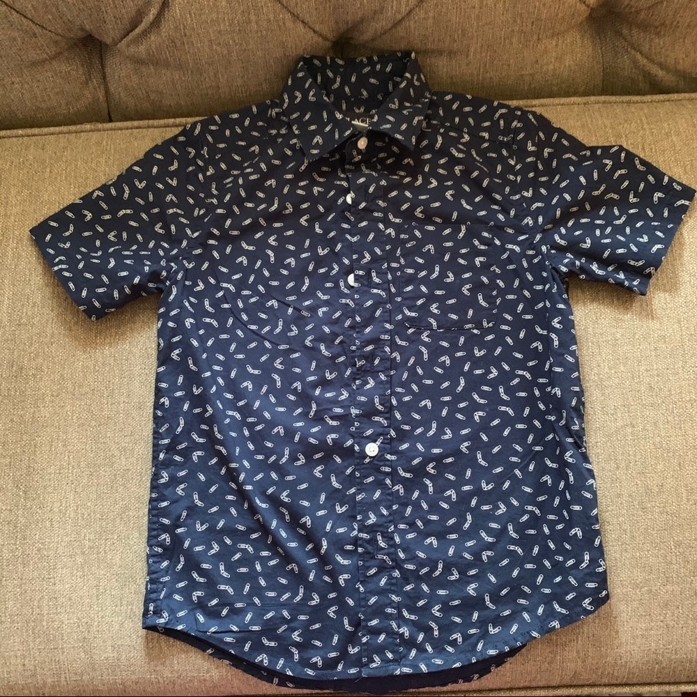 Collared button down shirts - Picture 4 of 5